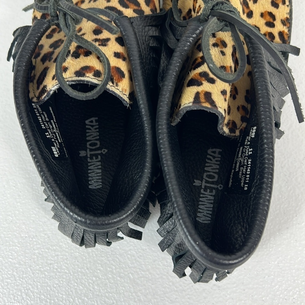 Minnetonka Sz 11 Leather Leopard Dyed Calf Hair Booties/Moccasins Festival EUC - Picture 4 of 10
